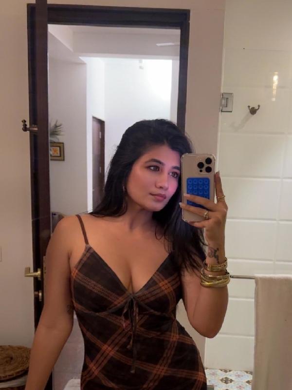 Experience Unforgettable Moments with Hazel Bloom Today 1 Mis Fotos