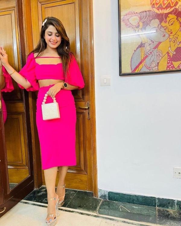 Discover Unforgettable Moments with Aria Fox by Your Side 2 Mis Fotos