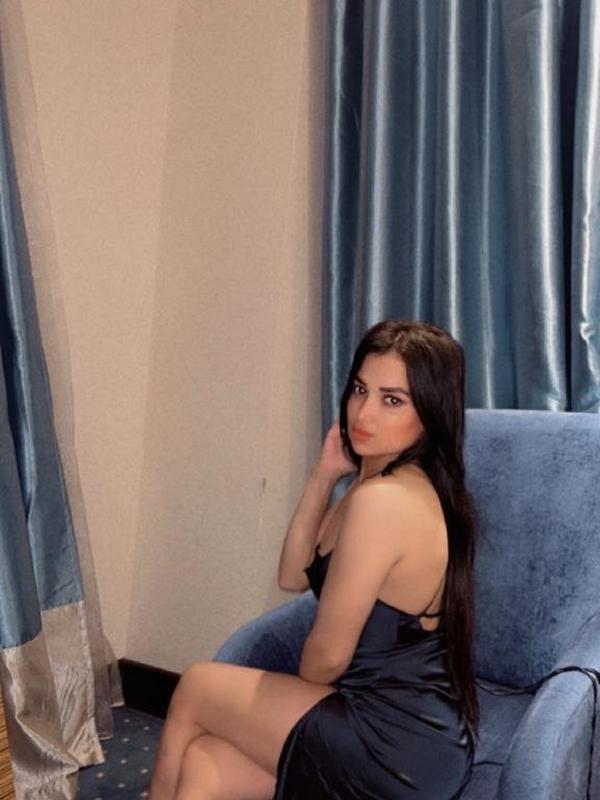 Chloe Rain Your Dream Companion Awaits You Here